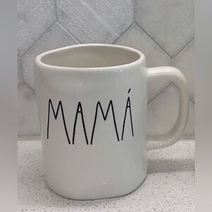 NEW Rae Dunn Spanish Mamá Mug